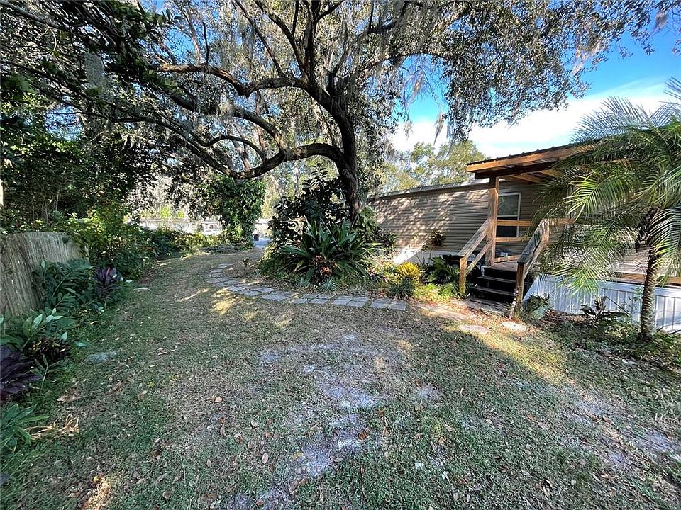 1st image of 3282 ROYAL OAK DRIVE S