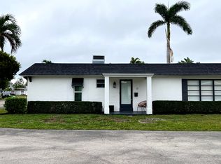 12 Knights Bridge Rd, Naples, FL 34112