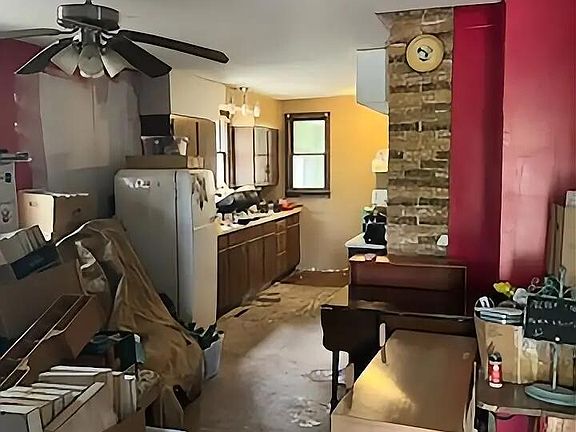 2nd image of 523 Center St
