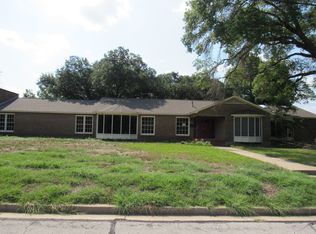 3300 Oakridge Ln, Waco, TX 76708