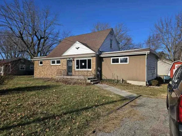 1508 W Porter Ave, Chesterton, IN 46304