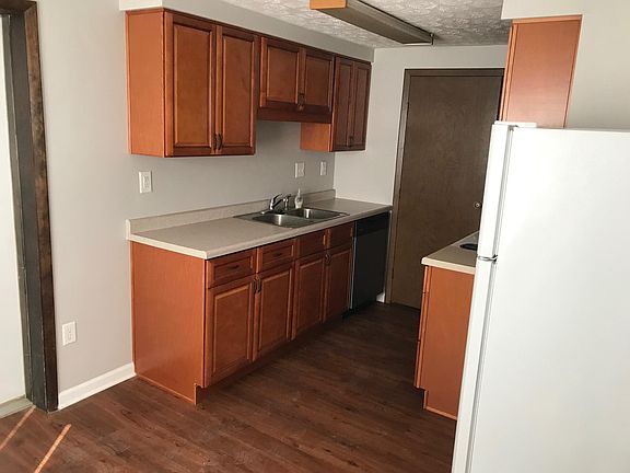 3rd image of 1299 Hilltop Cir APT 107