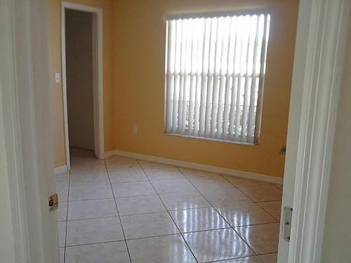 5th image of 1165 Perpignan Ct