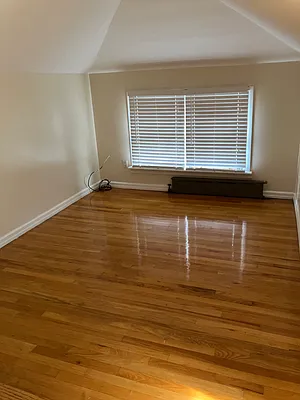 Rented by Melissa Conanan, LREB | media 18