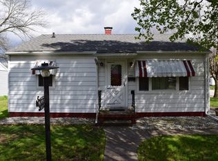 1110 S Jones St, Robinson, IL 62454