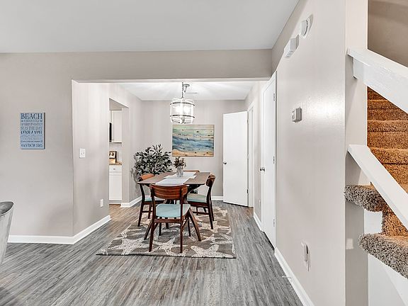 3rd image of 403 71st Ave N APT 3