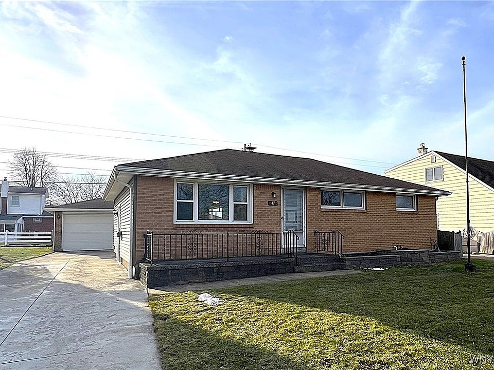 1st image of 47 Temple Dr