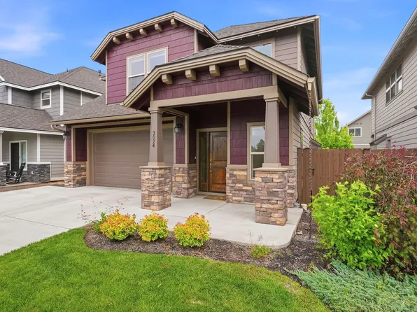 3024 NE Flagstone Ave, Bend, OR 97701