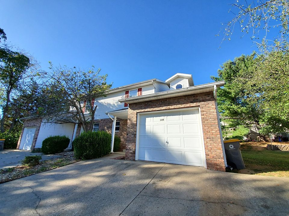 1st image of 149 E Willow Ct