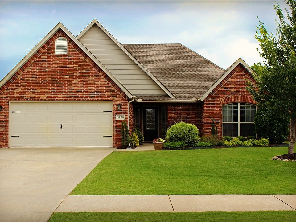 1st image of 3900 SW Staverton Dr