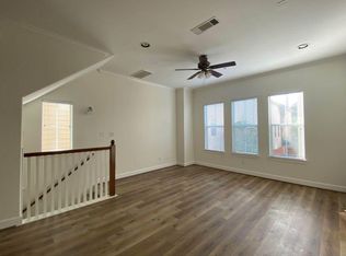 2902 Chenevert St UNIT Q, Houston, TX 77004