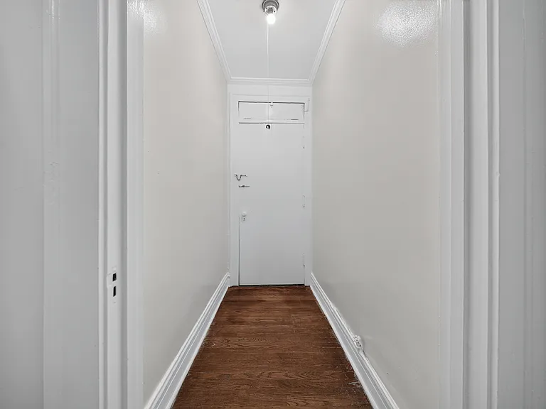 918 Greenbay Rd #2L — Photo 13