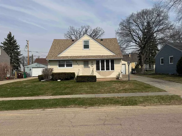 925 Bancroft Pl, Belvidere, IL 61008
