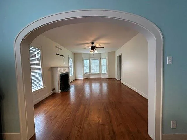 2 bed, 1.5 bath, 1533 sqft, $2,350 — Photo 3