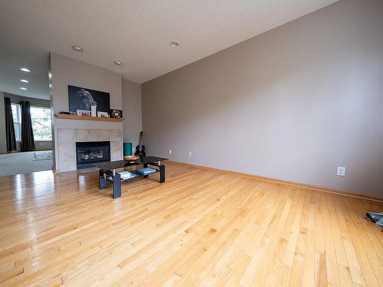 710 Village Pkwy — Photo 6