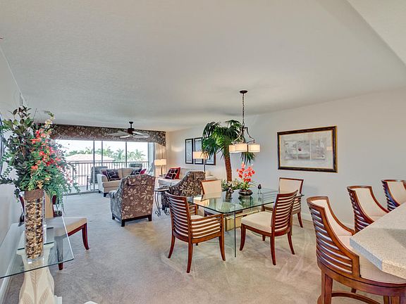 3rd image of 752 Bayside Dr Unit 305