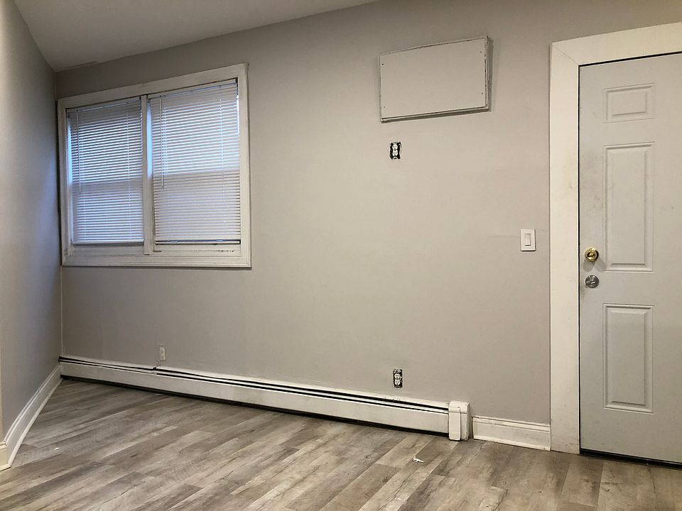 2nd image of 55 Graham St #1E