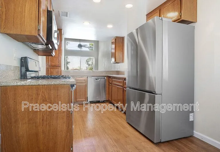 1535 Apache Dr #D — Photo 9