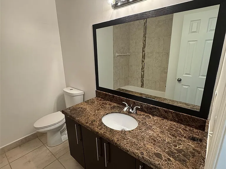 445 Lakeview Dr #3 — Photo 12