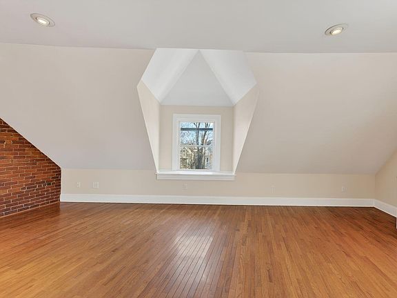 5th image of 7 Walker Street #3