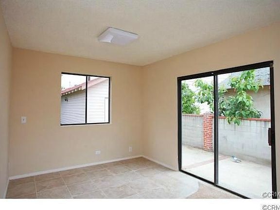 5th image of 3355 La Clede Ave