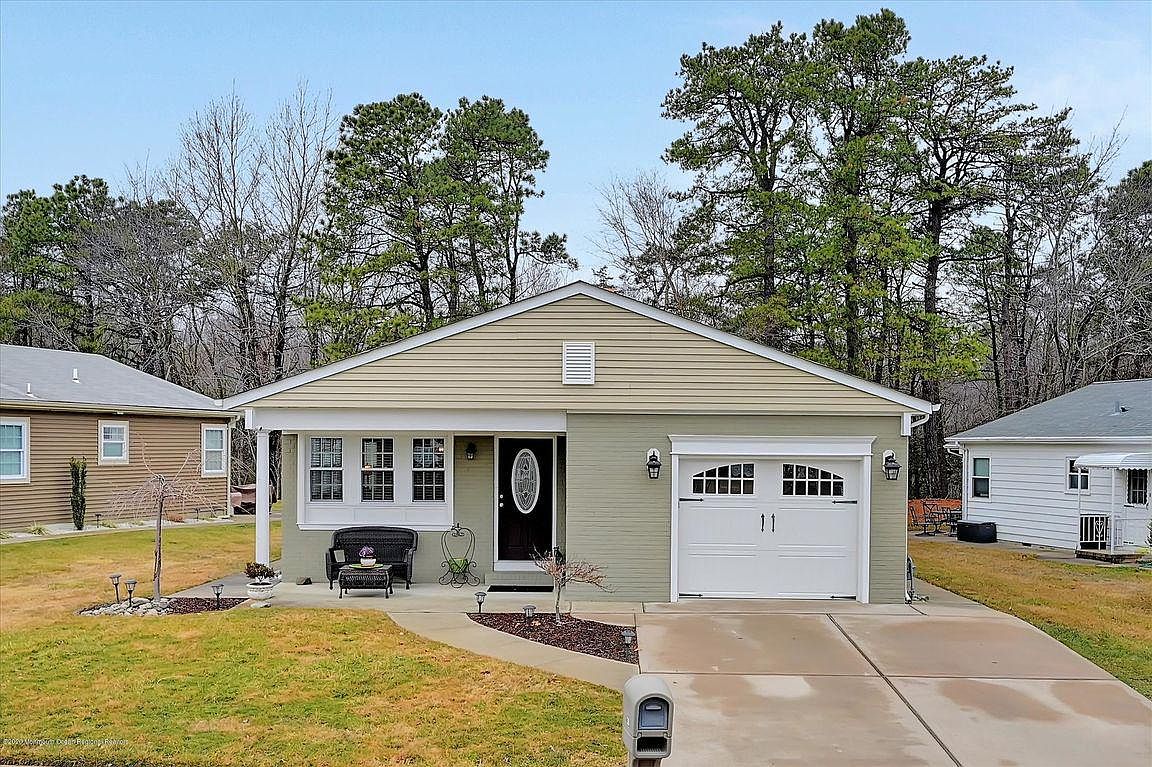 28 Paradise Blvd, Toms River, NJ 08757 Zillow