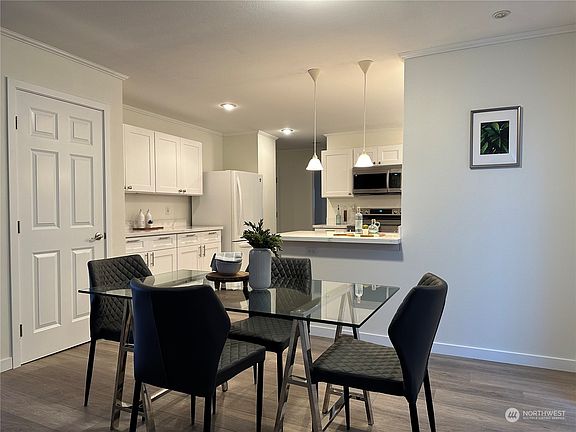 5th image of 10406 192nd Street Ct E