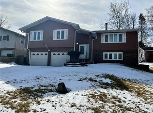 2455 W Florian Ct, Decatur, IL 62526