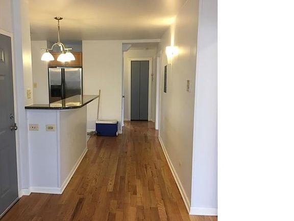 5th image of 556 N Central Park Ave