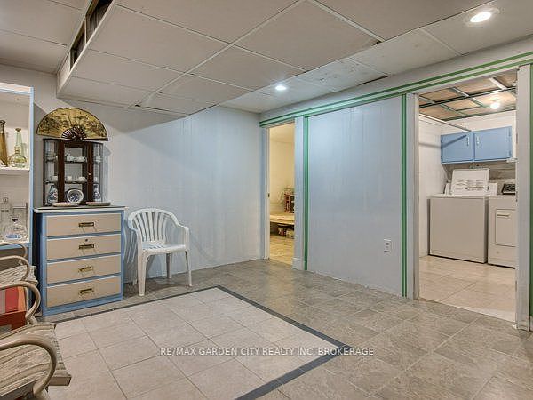 24th image of 6159 Toby Cres