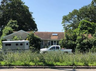 1484 Motor Pkwy, Hauppauge, NY 11749