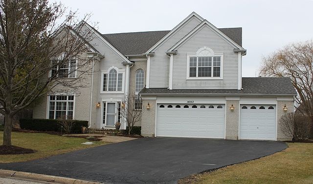 1st image of 14253 Oakwood Ct