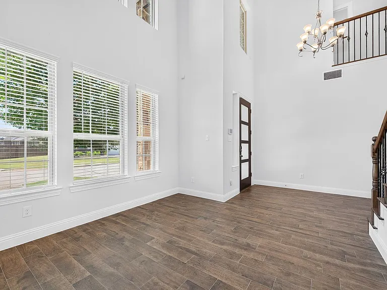 10920 Calvert Pl — Photo 7