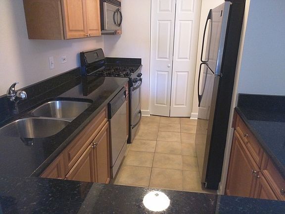 4th image of 2403 N Kennicott Dr APT 2C