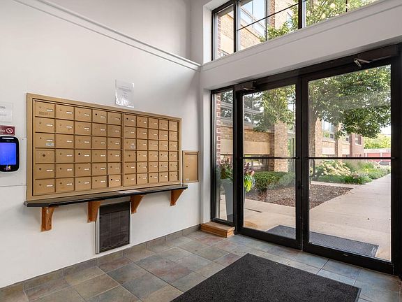 3rd image of 234 E Reservoir AVENUE #606