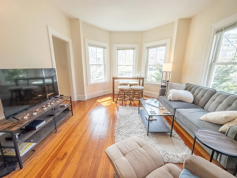 11 Wendell St #3
