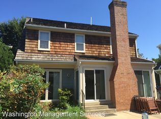 9 Meadowgate Cir, Gaithersburg, MD 20877