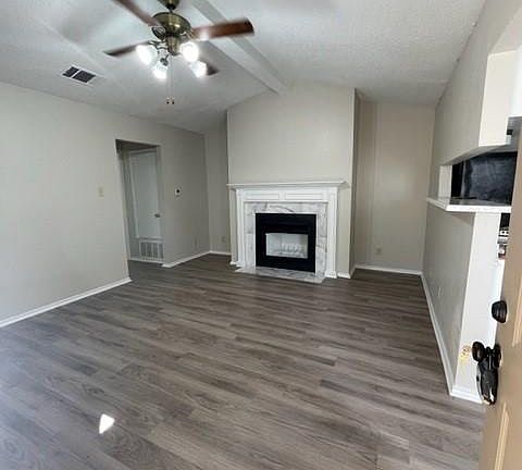 2nd image of 501 Cutty Trl APT A