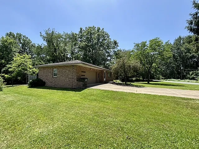 1534 Jones Ave — Photo 3