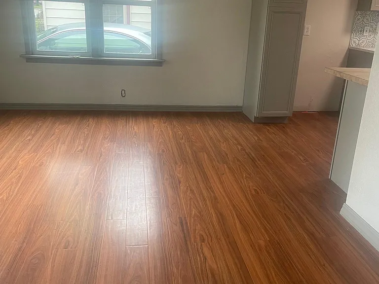 1832 N Minneapolis Ave — Photo 6