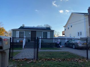 94 Gooseberry Rd, Mastic Beach, NY 11951