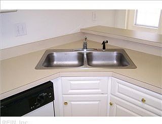 5th image of 926 Ivystone Way