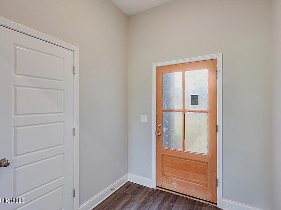 4th image of 630 Westfield Dr
