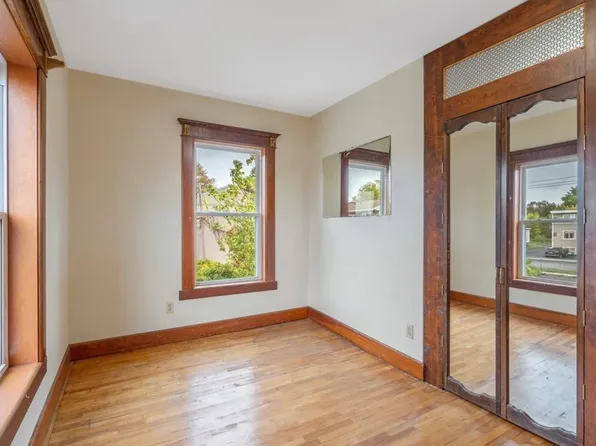 807 Burnet Ave, Syracuse, NY