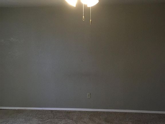 4th image of 625-627 Welston Cir
