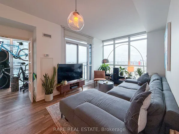 1185 The Queensway, Toronto, ON