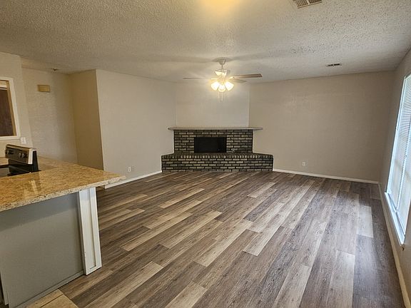 4th image of 701 Sirocco Pl