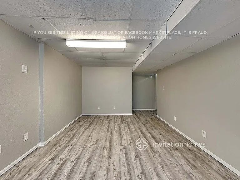 9678 Lansing Cir — Photo 19