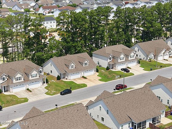 2nd image of 1676 Cambria Drive #B