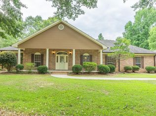 5 Summertree Pl, Hattiesburg, MS 39402